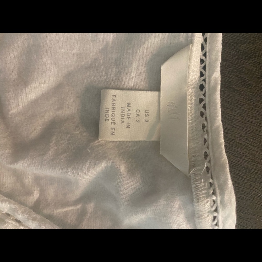 Size 2 top - Picture 3 of 3